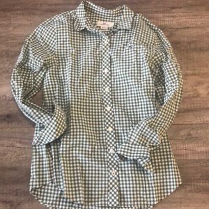 Olive green gingham vineyard vines button down top
